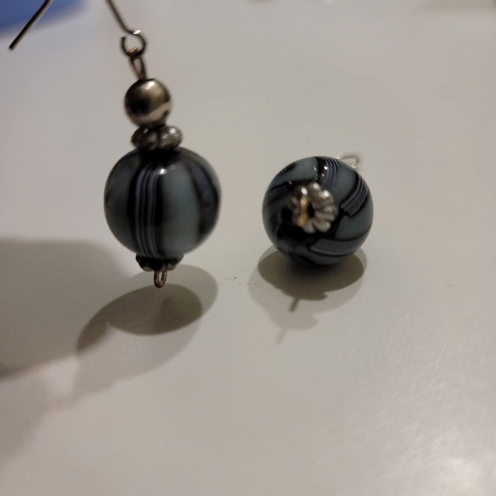 EARRINGS - Picture 3 of 5